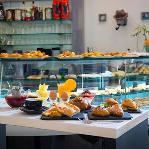 https://loggia-suites.rethymnohotels.net