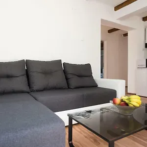 Antonio , Vir Horvátország