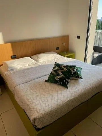 Camplus Turro Casa Per Ferie Milánó 0*,